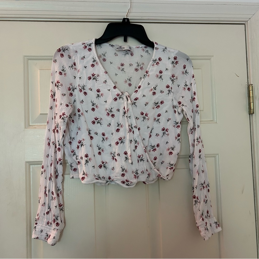 Hollister white floral wrap top